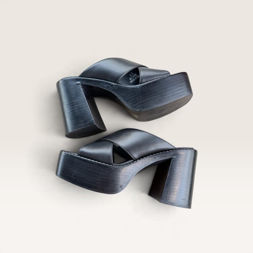 Jeffrey Campbell Kiff Black Leather Platform Sandals